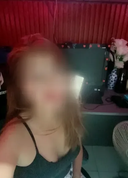 Fay, 32