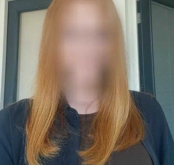 Karin, 27