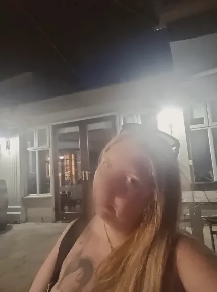 Leyla, 35