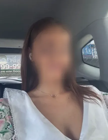 Monique, 35