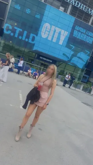 Naomi, 28