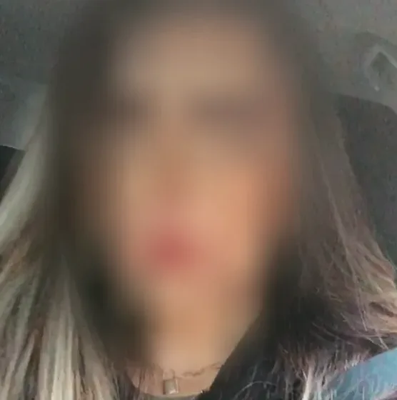 Nathalie, 39