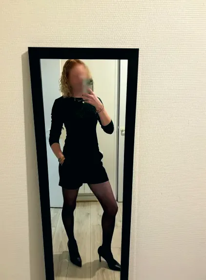 Priscilla, 25