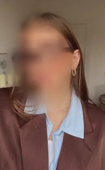 Rania, 32
