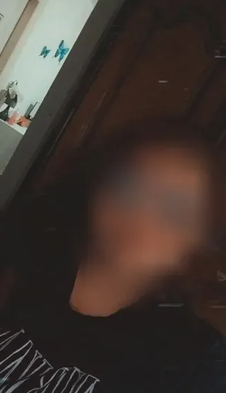 Zeynep, 25